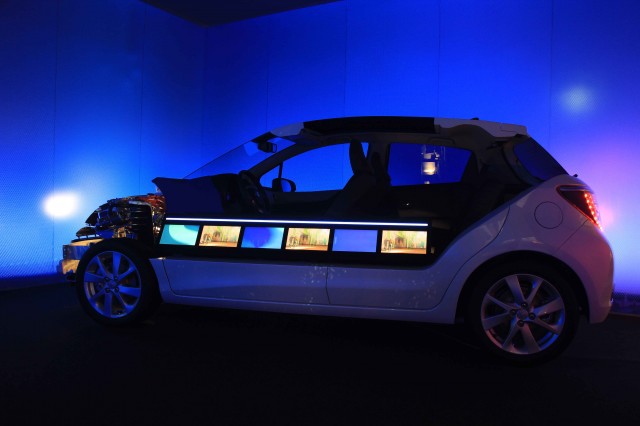 Hybrid Space Toyota: a Roma uno spazio per toccare con mano la tecnologia 1 toyota-inaugura-a-roma-the-hybrid-space-thehybridstore-1-1