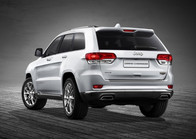 Nuova Jeep Grand Cherokee MY 2014: anteprima al Salone Internazionale di Ginevra 3 anteprima-europea-nuova-jeep-grand-cherokee-my-2014-130211-j-teaser-grand-cherokee-02
