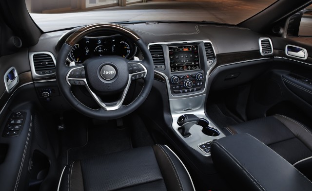 Nuova Jeep Grand Cherokee MY 2014: anteprima al Salone Internazionale di Ginevra 2 2014 Jeep Grand Cherokee Overland