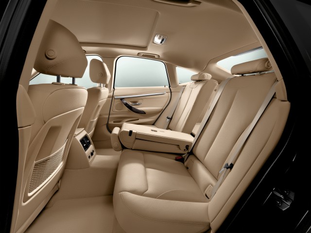 BMW Serie 3 Gran Turismo: potenza e bassi consumi, cura per il dettaglio e comfort 5 la-nuova-bmw-serie-3-gran-turismo-p90113588-highres