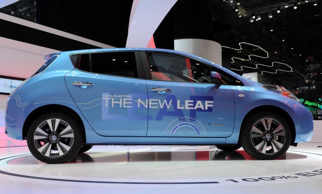 Nuova Nissan LEAF, l’auto elettronica presentata a Ginevra 1 la-nuova-nissan-leaf-arriva-a-ginevra-images-102201-1-5