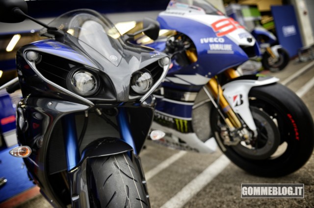 Nuove Yamaha YZF R1 e R6 Race Blu M.Y. 2014 1 yamaha-r1-r6-4