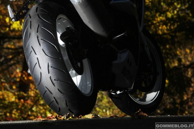Metzeler Sportec M7 RR: Nuovi Pneumatici Moto Supersportivi 9 Metzeler-Sportec-M7-RR-51