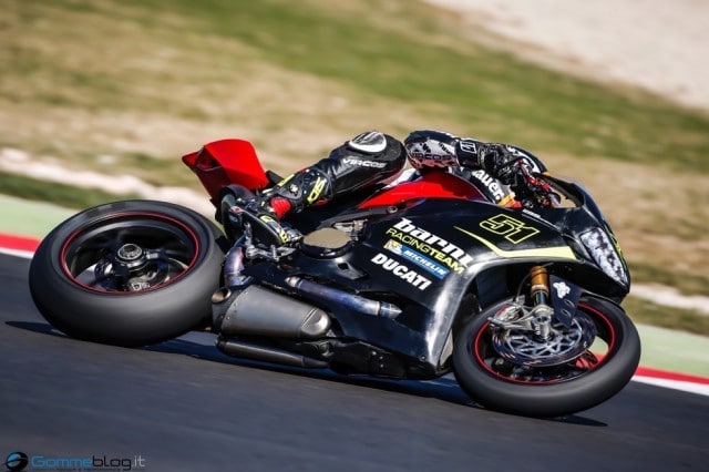 Pneumatici Moto Michelin Hypersport: Tempi sul giro sempre più veloci ! 3 MICHELIN Power Slick Ultimate - 12