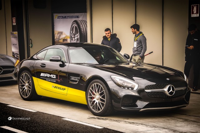 Dunlop Sport Maxx Race: Pneumatici Da Pista Omologati Strada 1 AMG-GT-1