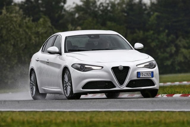 Pneumatici Alfa Romeo Giulia: Goodyear Eagle F1 Asymmetric 3, EfficientGrip Performance 1 alfa-romeo_giulia_01