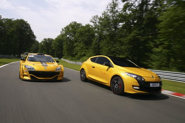 Renault Megane RS Trophy 01