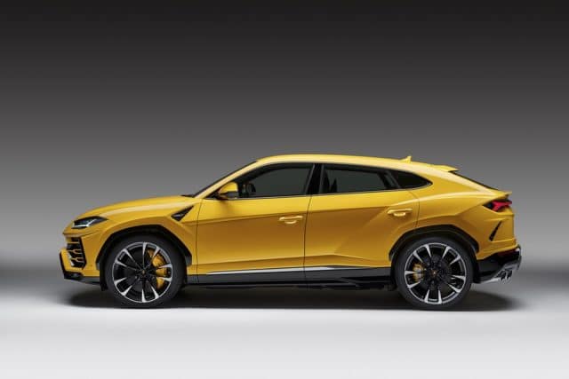 Lamborghini Urus: Gomme Estive, Invernali e All-Season Pirelli 1 Lamborghini Urus0015