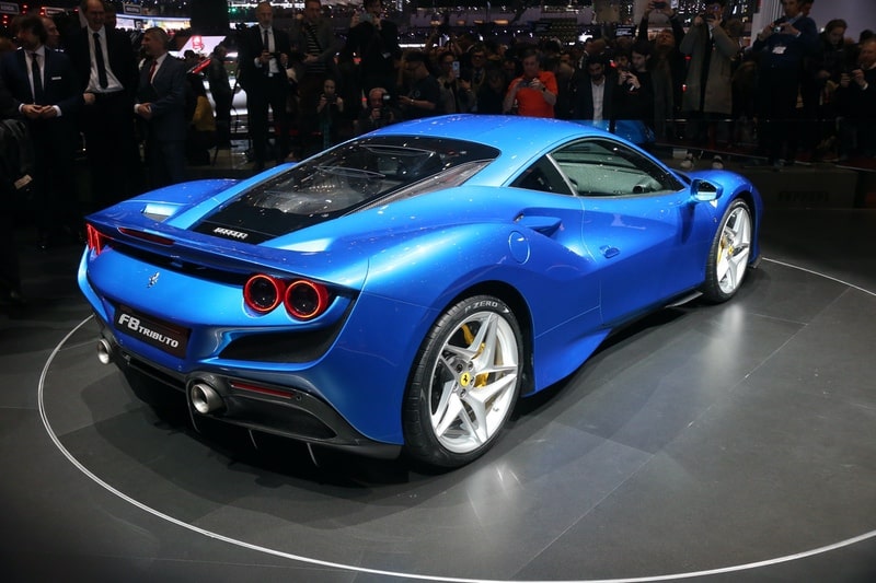 Ferrari F8 Tributo 18