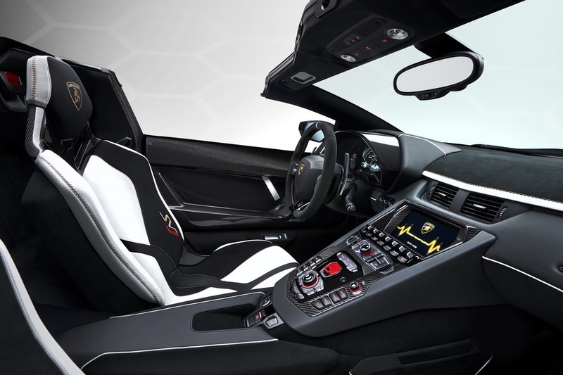Lamborghini Aventador SVJ Roadster 25