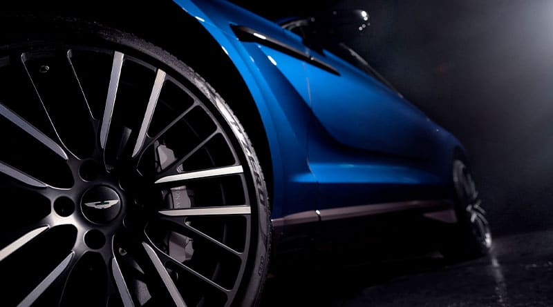 Pirelli Aston Martin 02