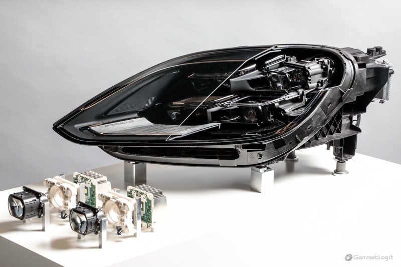 Porsche Matrix Led hd 00