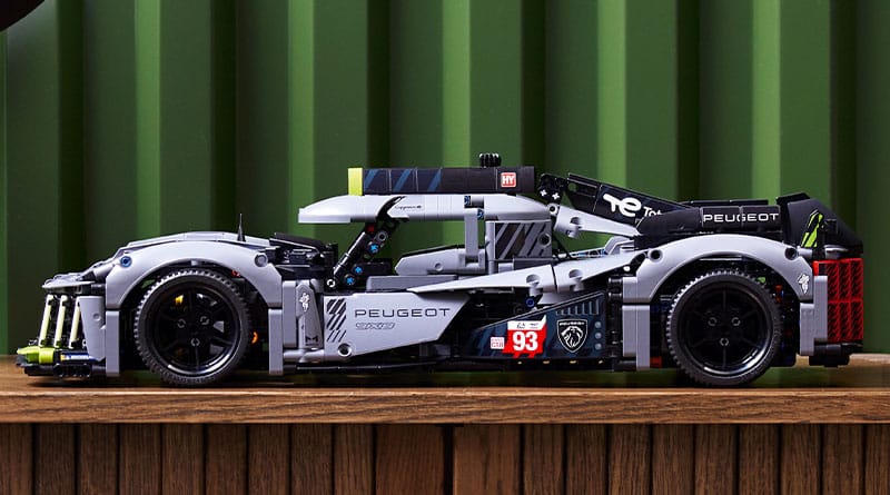 Lego Peugeot Hypercar 9X8 1