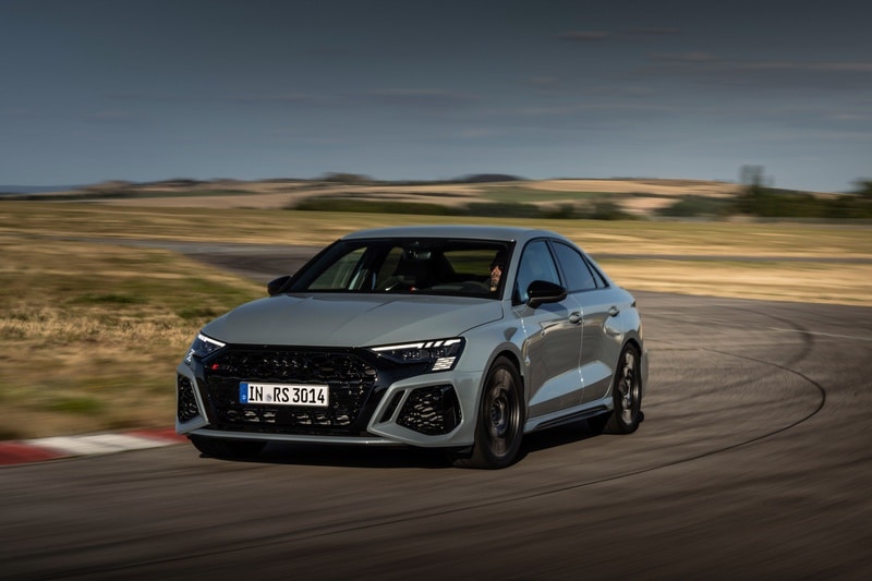 Audi RS 3 Performance Edition 00