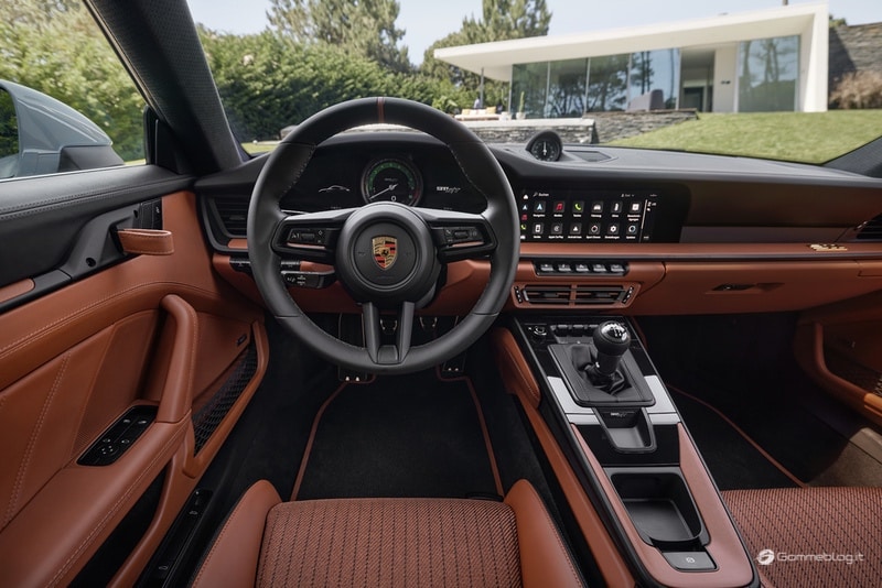 Porsche 911 ST 0010
