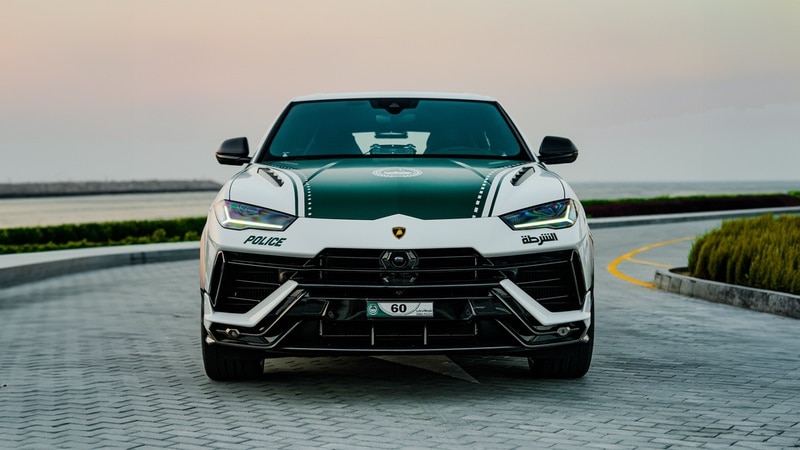 Lamborghini Urus Performante Polizia di Dubai 03
