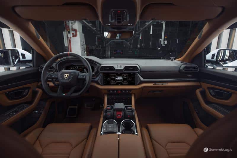 Lamborghini Urus SE 0036