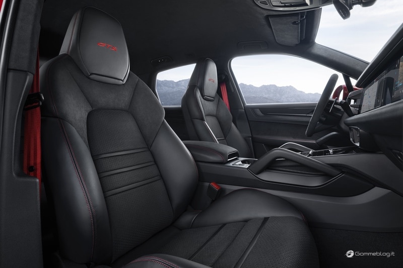 Porsche Cayenne GTS 0002